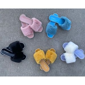 Clear Furry Rhinestone Jelly Sandal